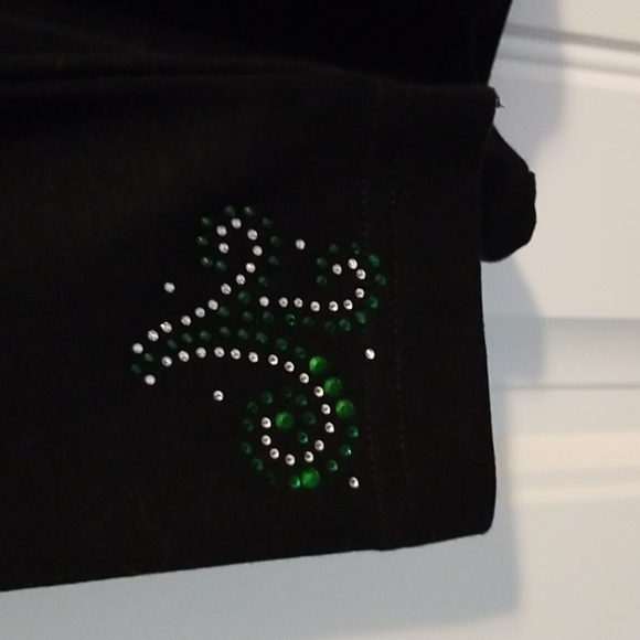 Rhinestone embellished Distinct Apparel top - Picture 3 of 3